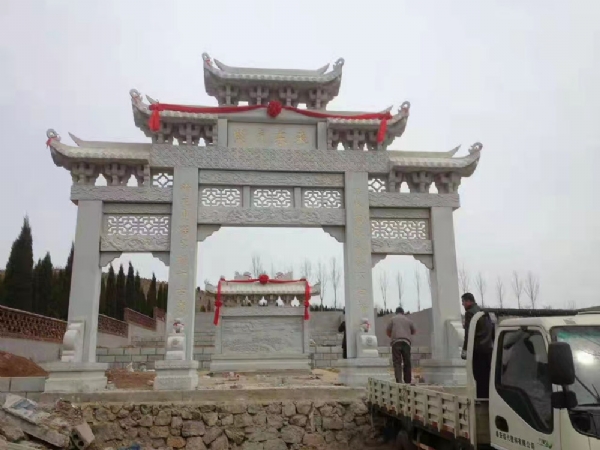 石雕牌坊