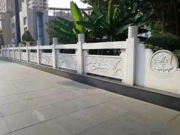 石栏杆